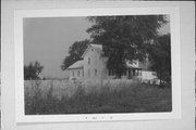 US HIGHWAY 45, WEST SIDE, .4 MILE SOUTH OF COUNTY HIGHWAY U, a Gabled Ell house, built in Clayton, Wisconsin in .