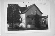 871 2ND ST, a Front Gabled house, built in Menasha, Wisconsin in 1890.