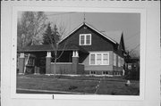 362 BROAD ST, a Bungalow house, built in Menasha, Wisconsin in 1920.