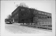 460 AHNAIP ST, a Astylistic Utilitarian Building industrial bldg/manufacturing facility, built in Menasha, Wisconsin in 1911.