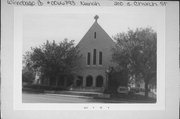 200 S CHURCH ST, a Late Gothic Revival house of worship, built in Neenah, Wisconsin in 1951.