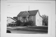 511 DIVISION ST, a Side Gabled house, built in Neenah, Wisconsin in 1920.