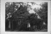 412 ISABELLA ST, a Bungalow house, built in Neenah, Wisconsin in 1920.