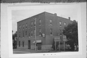 207 W MAIN ST, a Commercial Vernacular lodging-hotel, built in Omro, Wisconsin in 1874.