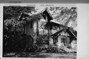 418 AMHERST AVE, a Craftsman house, built in Oshkosh, Wisconsin in 1914.