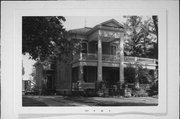1662 DOTY ST, a Italianate house, built in Oshkosh, Wisconsin in 1879.