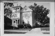 519 FRANKLIN ST, a Queen Anne house, built in Oshkosh, Wisconsin in 1880.