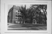 562 GROVE ST 562 GROVE ST, a Late Gothic Revival school – elem/middle/jr high/high, built in Oshkosh, Wisconsin in 1914.