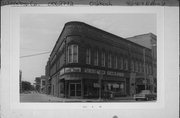401-407 N MAIN ST, a Italianate lodging-hotel, built in Oshkosh, Wisconsin in 1876.