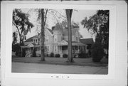400 E 3RD ST, a Queen Anne house, built in Marshfield, Wisconsin in 1890.