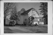 609 W 5TH ST, a Queen Anne house, built in Marshfield, Wisconsin in 1900.
