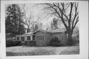 910 W 5TH ST, a Bungalow house, built in Marshfield, Wisconsin in 1915.