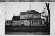 201 S VINE AVE, a Queen Anne house, built in Marshfield, Wisconsin in 1897.