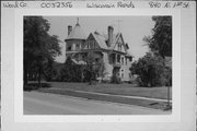 840 1ST ST N, a Queen Anne house, built in Wisconsin Rapids, Wisconsin in 1890.