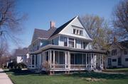 402 E WASHINGTON ST, a Queen Anne house, built in Appleton, Wisconsin in 1883.