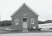 S2053 COUNTY HIGHWAY E, a Front Gabled school-one to six room, built in Waumandee, Wisconsin in 1902.
