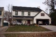 1096 E CIRCLE DR, a Contemporary house, built in Whitefish Bay, Wisconsin in 1972.