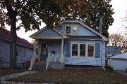 5059 N BERKELEY BLVD, a Bungalow house, built in Whitefish Bay, Wisconsin in 1927.