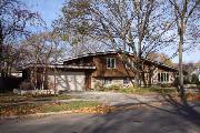 5075 N HOLLYWOOD AVE, a Ranch house, built in Whitefish Bay, Wisconsin in 1963.