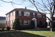 195 E FAIRMOUNT AVE, a Colonial Revival/Georgian Revival apartment/condominium, built in Whitefish Bay, Wisconsin in 1949.