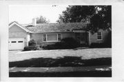 4013 MANDAN CRES, a Ranch house, built in Madison, Wisconsin in 1950.