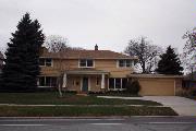 5265 N LAKE DR, a Contemporary house, built in Whitefish Bay, Wisconsin in 1953.