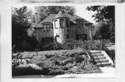 4122 MANDAN CRES 4122 MANDAN CRES, a English Revival Styles house, built in Madison, Wisconsin in 1929.