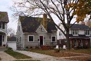 5961 N KENT AVE, a Colonial Revival/Georgian Revival house, built in Whitefish Bay, Wisconsin in 1926.
