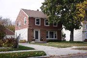 6039 N SHORELAND AVE, a Colonial Revival/Georgian Revival house, built in Whitefish Bay, Wisconsin in 1950.