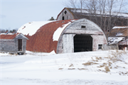 1334 9TH ST (CTH F), a Astylistic Utilitarian Building barn, built in Clinton, Wisconsin in 1920.