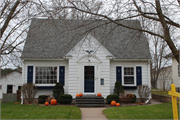922 CHAUNCEY ST, a Colonial Revival/Georgian Revival house, built in Eau Claire, Wisconsin in 1941.