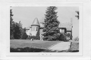 305 N PLEASANT AVE, a Queen Anne house, built in Jefferson, Wisconsin in 1925.