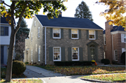5756 N KENT AVE, a Colonial Revival/Georgian Revival house, built in Whitefish Bay, Wisconsin in 1938.