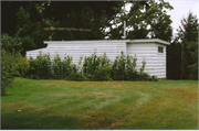 32501 COUNTY HIGHWAY D / WASHINGTON AVE, a Dutch Colonial Revival house, built in Rochester, Wisconsin in 1922.