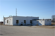 4619 E COUNTY ROAD A, a Astylistic Utilitarian Building gas station/service station, built in Harmony, Wisconsin in 1951.