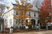 7606 STICKNEY AVE, a Spanish/Mediterranean Styles duplex, built in Wauwatosa, Wisconsin in 1914.