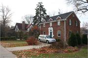 1927 WAUWATOSA AVE, a Colonial Revival/Georgian Revival house, built in Wauwatosa, Wisconsin in 1927.