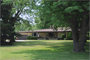 W210 N10743 APPLETON AVE, a Ranch house, built in Germantown, Wisconsin in 1956.
