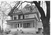 N 89 W 16278-80 MAIN ST, a Queen Anne house, built in Menomonee Falls, Wisconsin in 1907.