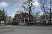 1634 State St., a Cross Gabled house, built in Racine, Wisconsin in 1900.