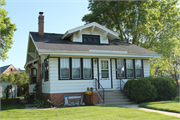 1327 LIVSEY PLACE, a Bungalow house, built in Watertown, Wisconsin in 1915.