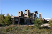4301 E Depot Rd, a Commercial Vernacular industrial bldg/manufacturing facility, built in Oak Creek, Wisconsin in 1919.