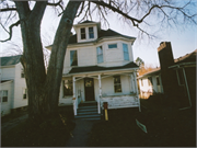 430 N BALDWIN ST, a Queen Anne house, built in Madison, Wisconsin in 1900.