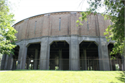927 N Taylor Dr (SE corner of Taylor Dr and Kohler Memorial Dr), a Astylistic Utilitarian Building public utility/power plant/sewage/water, built in Sheboygan, Wisconsin in 1933.