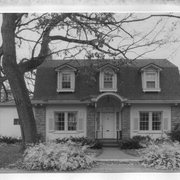 2011 VAN HISE AVE, a Dutch Colonial Revival house, built in Madison, Wisconsin in 1915.