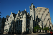 515-519 E WISCONSIN AVE, a Romanesque Revival post office, built in Milwaukee, Wisconsin in 1899.