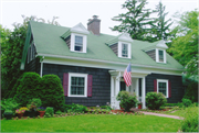 512 QUENTIN AVE, a Colonial Revival/Georgian Revival house, built in Marshfield, Wisconsin in 1927.