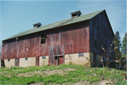 996 E CHURCH RD, a Astylistic Utilitarian Building barn, built in Christiana, Wisconsin in 1883.