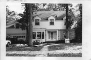 915 WABAN HILL, a Colonial Revival/Georgian Revival house, built in Madison, Wisconsin in 1941.