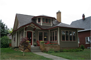 2564 N 47TH ST, a Bungalow house, built in Milwaukee, Wisconsin in 1923.